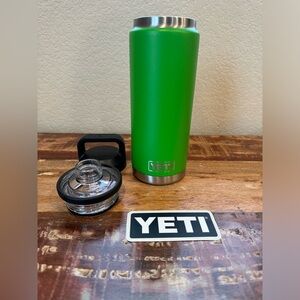 RAMBLER® 26 OZ WATER BOTTLE  WITH CHUG CAP